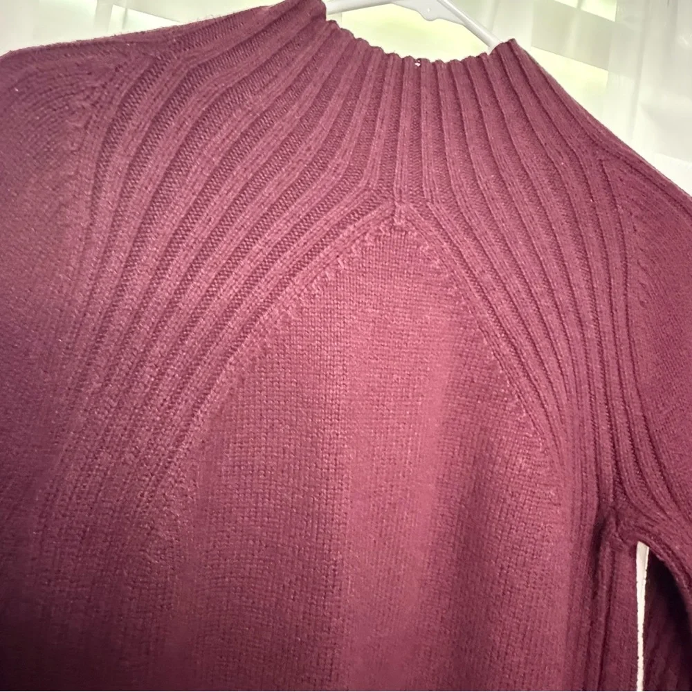 Talbots SP Merino Wool Blend Ribbed Mock Neck Sweater Burgundy Wine Minimalist